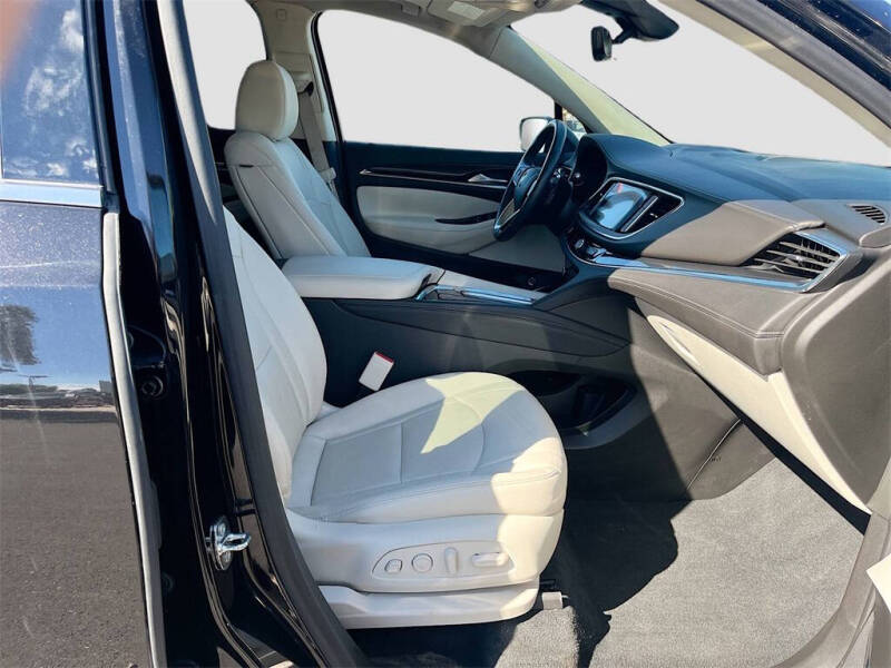 2023 Buick Enclave Premium