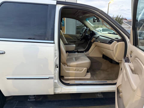 2010 Cadillac Escalade Premium