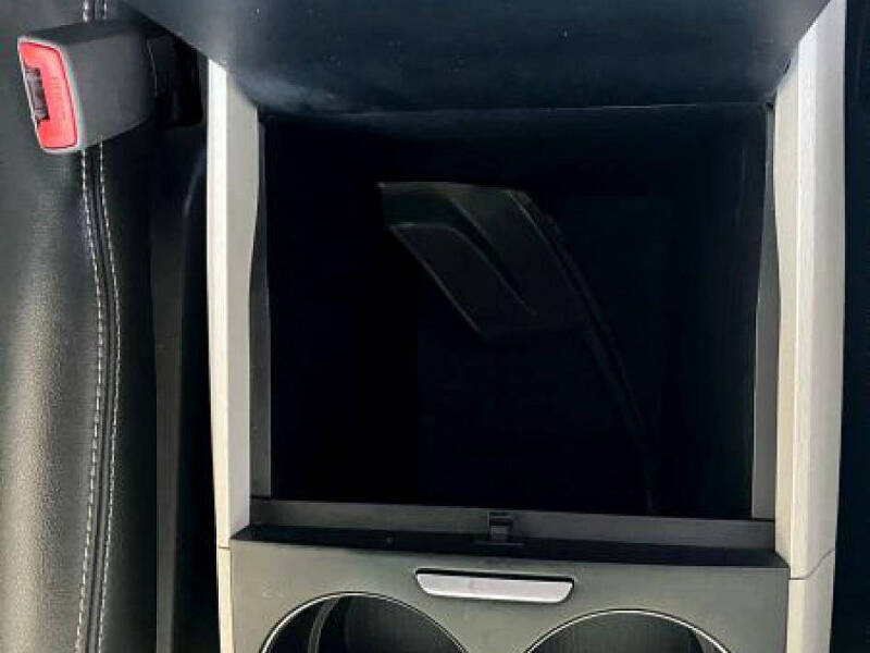 2011 Toyota Sienna SE 8-Passenger