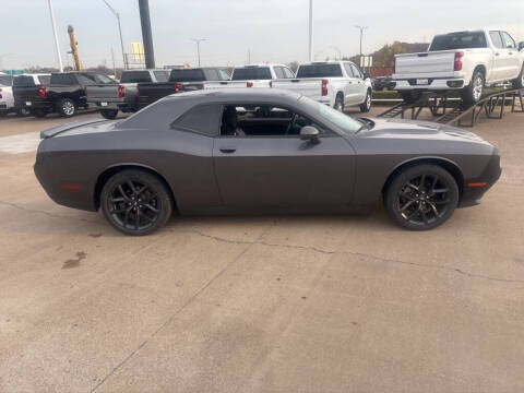 2022 Dodge Challenger SXT