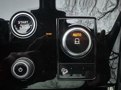 2023 Land Rover Range Rover Sport P360 SE