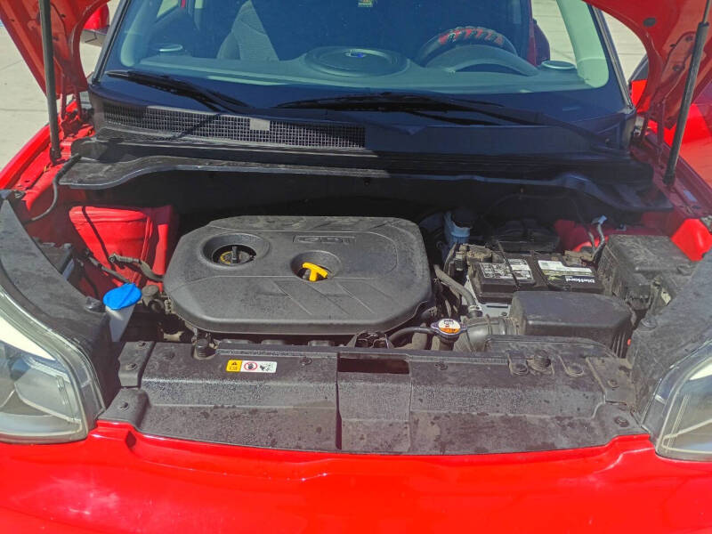 2016 Kia Soul +