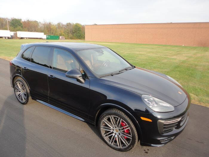 2016 Porsche Cayenne GTS
