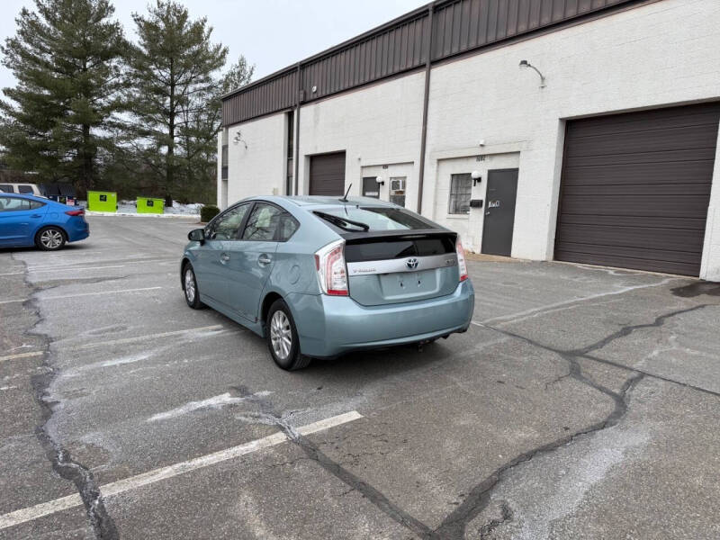 2012 Toyota Prius Plug-in Hybrid Advanced