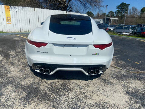 2016 Jaguar F-TYPE R