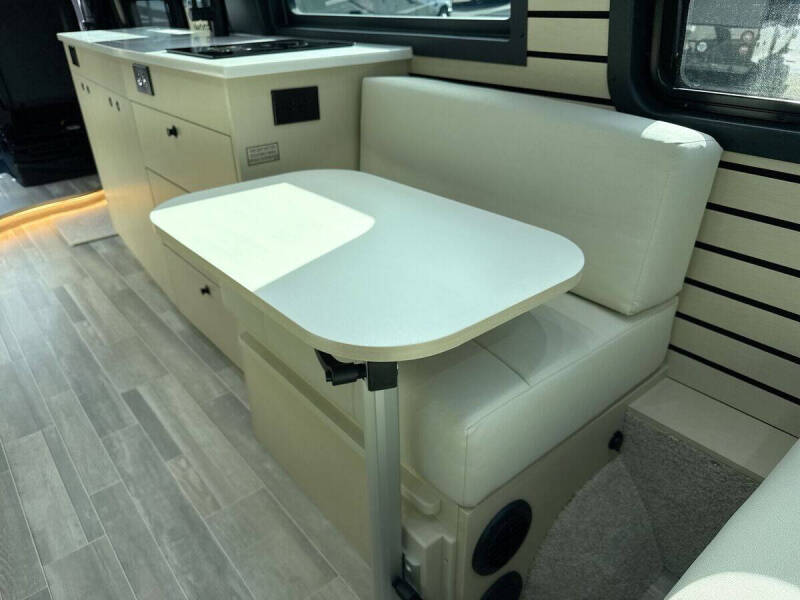 2025 Mercedes-Benz Sprinter
