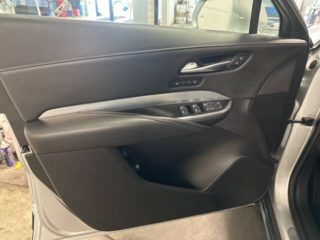 2021 Cadillac XT4 Premium Luxury