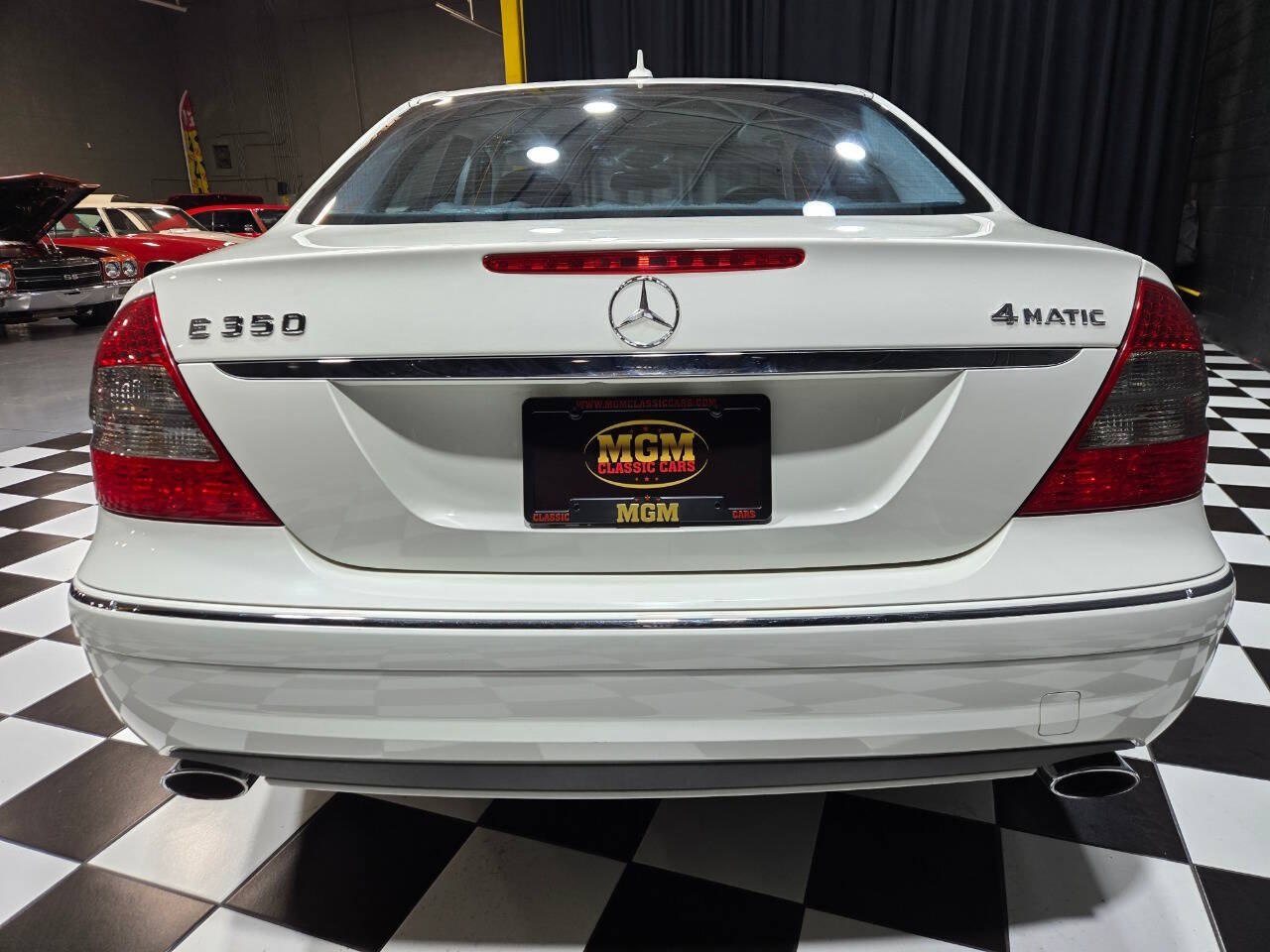 2009 Mercedes-Benz E-Class 5