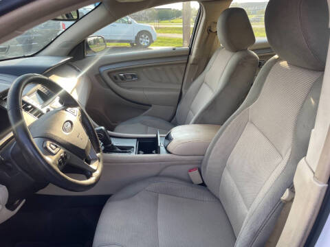 2014 Ford Taurus SEL