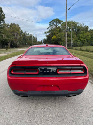 2015 Dodge Challenger SXT Plus