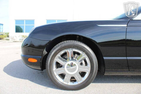 2005 Ford Thunderbird Deluxe