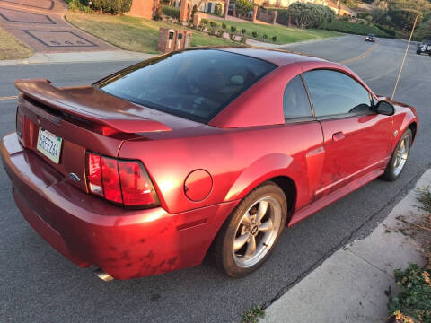 2004 Ford Mustang GT Deluxe