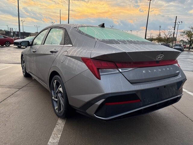 2024 Hyundai Elantra Limited