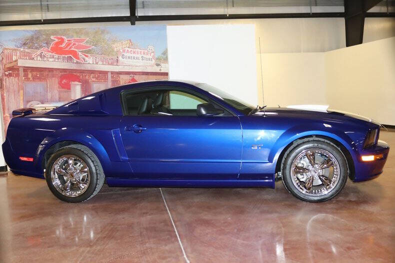2005 Ford Mustang