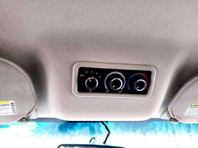 2018 Chevrolet Express LT 2500