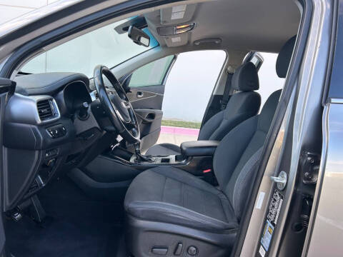 2019 Kia Sorento LX V6