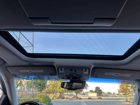 2016 Cadillac Escalade Luxury Collection