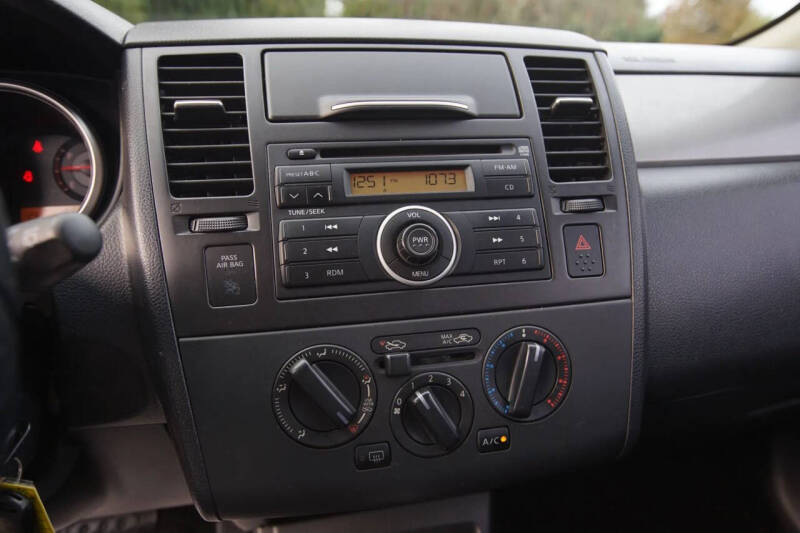 2008 Nissan Versa 1.8 S