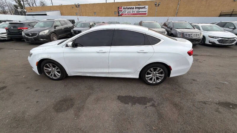 2016 Chrysler 200