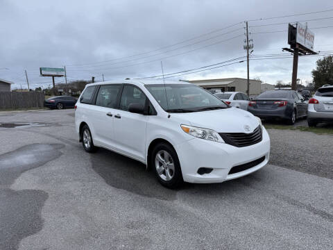 2013 Toyota Sienna for sale at Lucky Motors in Panama City FL