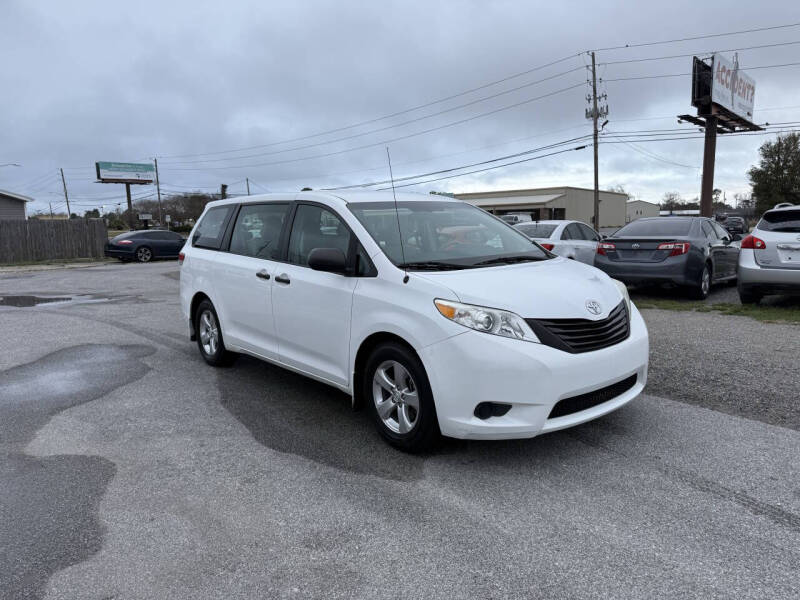2013 Toyota Sienna L 7-Passenger