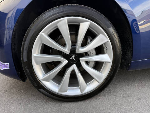 2019 Tesla Model 3 Standard Range Plus