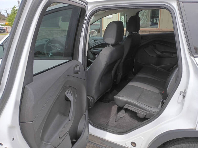 2016 Ford Escape S