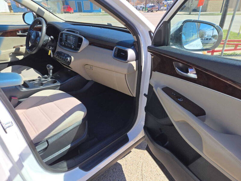 2016 Kia Sorento LX V6