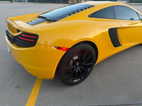 2013 McLaren MP4-12C