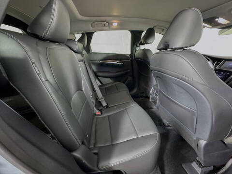 2025 Infiniti QX50 Luxe