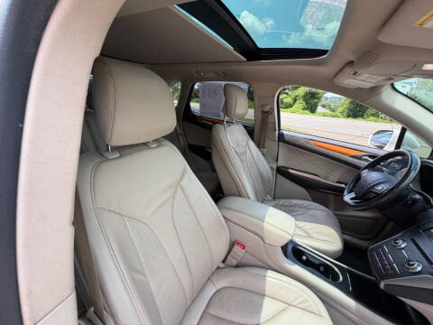2017 Lincoln MKC Select