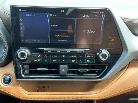 2021 Toyota Highlander Platinum