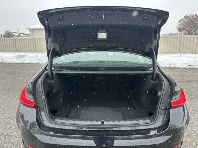 2024 BMW 3 Series 330i xDrive