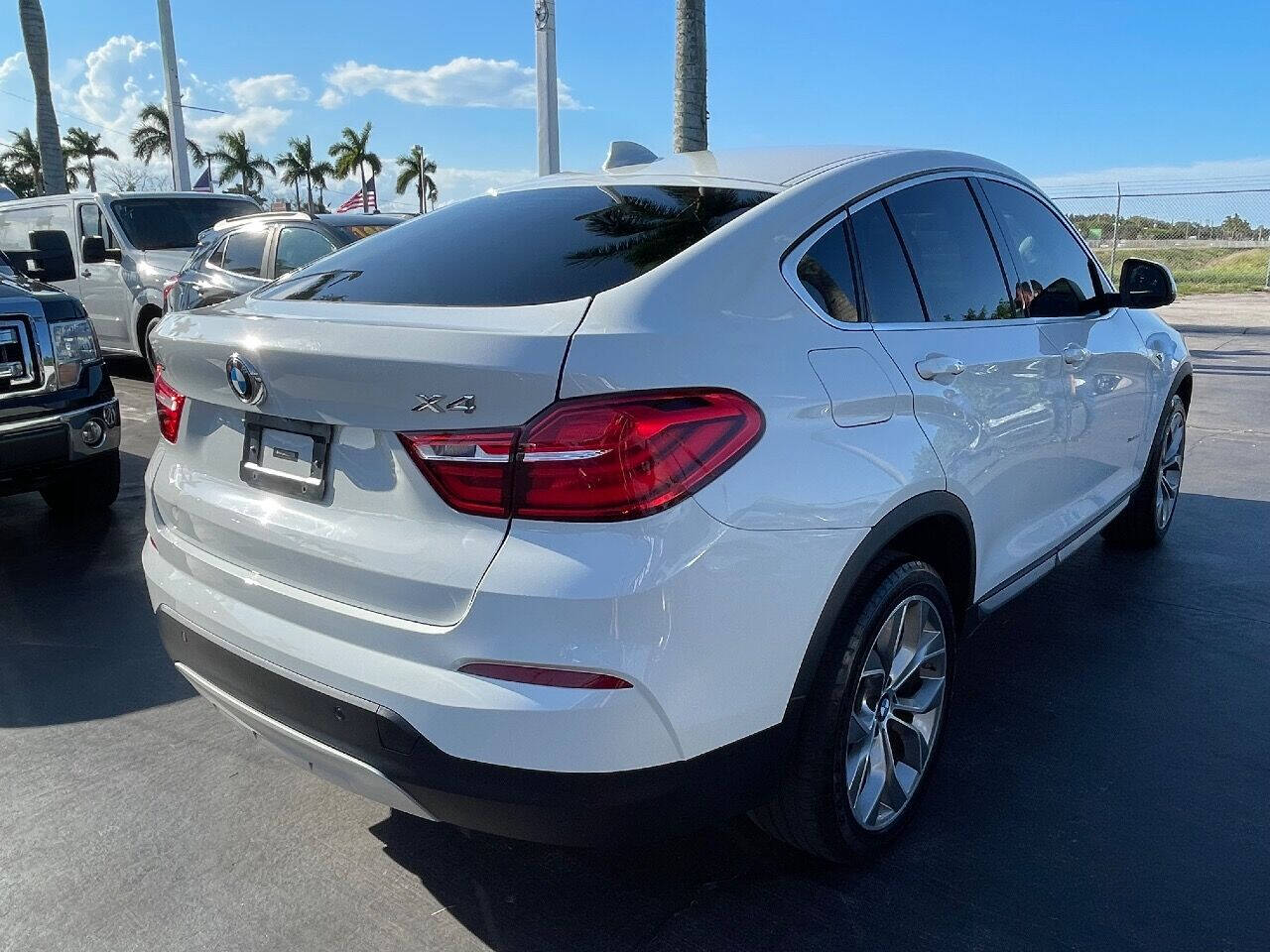 2018 BMW X4 SUV / Crossover - $24,900