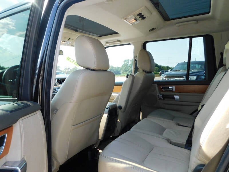 2013 Land Rover LR4 Base photo 11