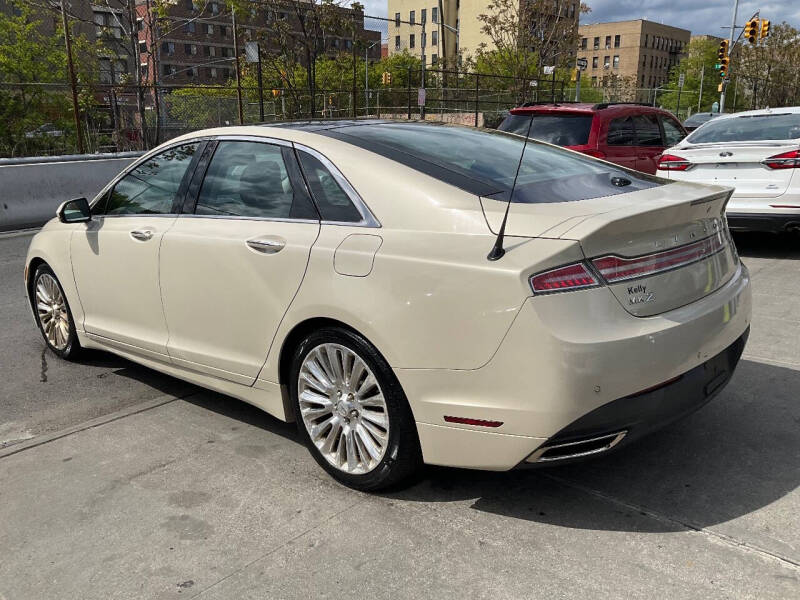 2014 Lincoln MKZ