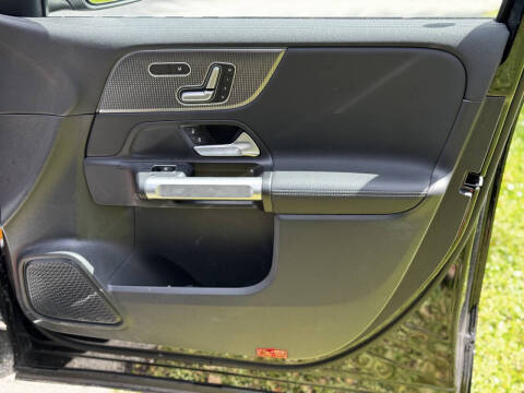 2023 Mercedes-Benz EQB EQB 300 4MATIC