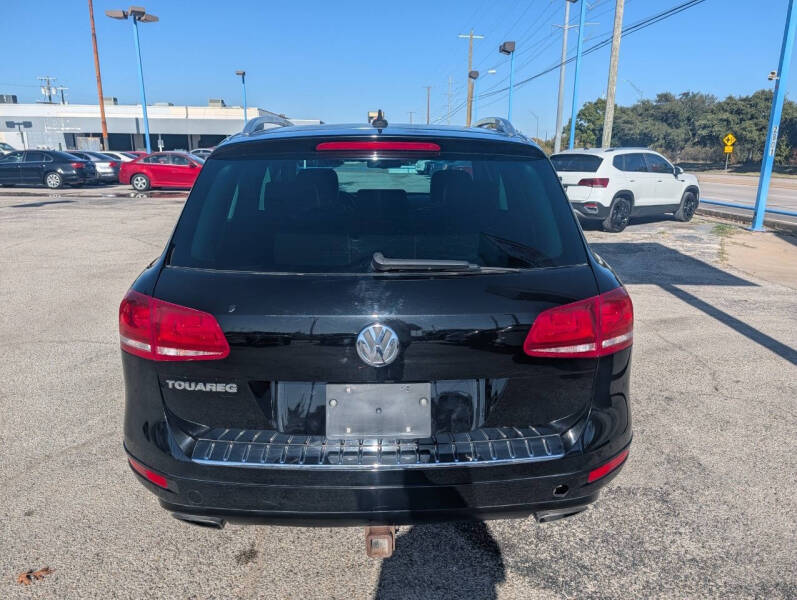 2013 Volkswagen Touareg VR6 Sport