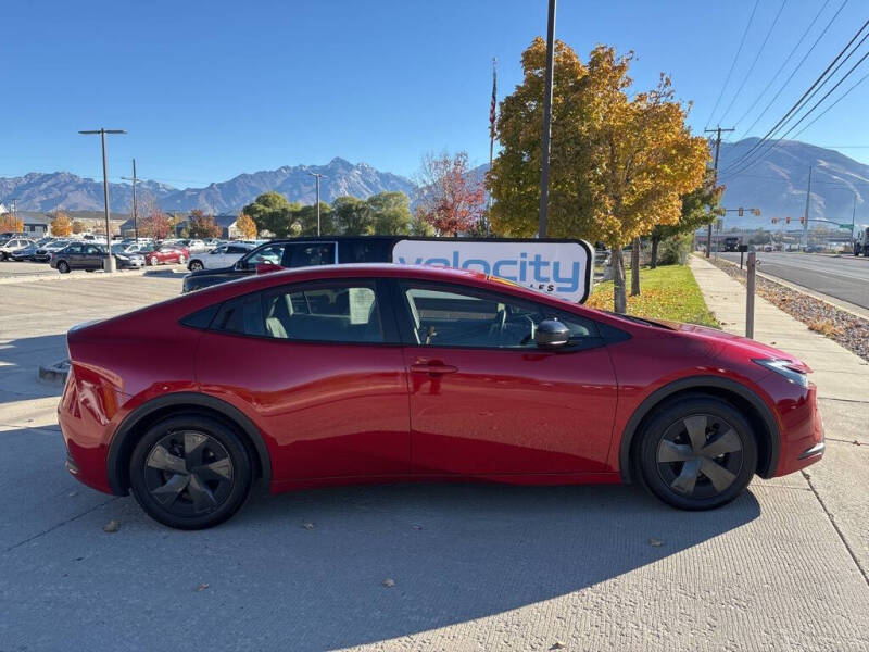 2024 Toyota Prius LE