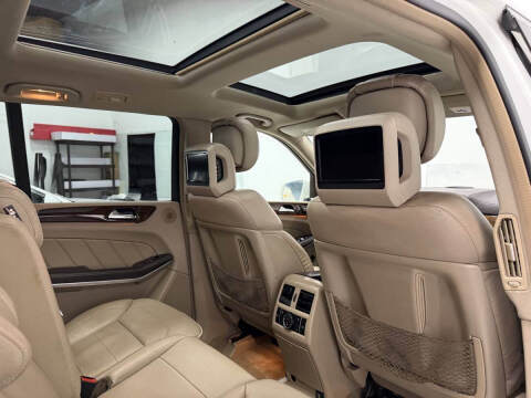 2013 Mercedes-Benz GL-Class GL 550 4MATIC