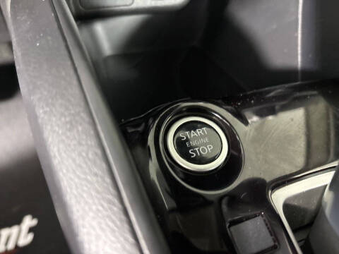 2021 Nissan Versa SR