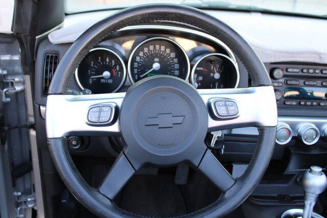 2004 Chevrolet SSR LS