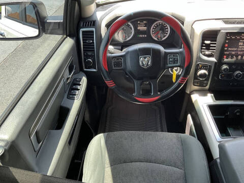 2014 RAM 1500 SLT
