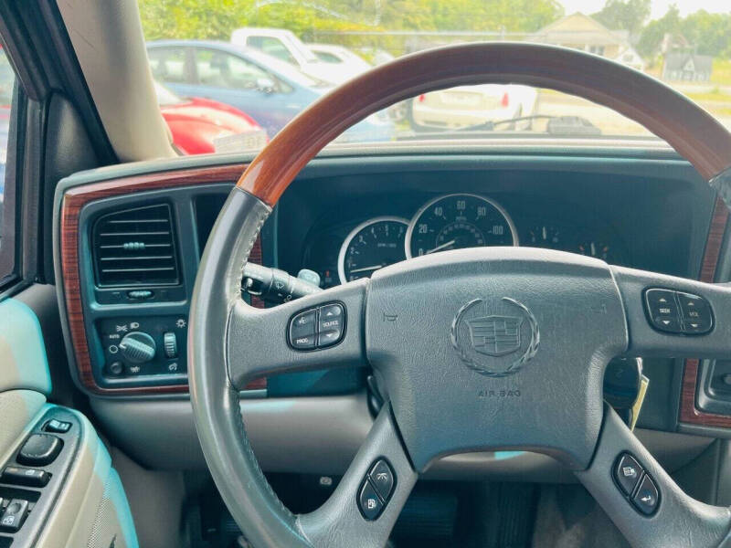 2003 Cadillac Escalade