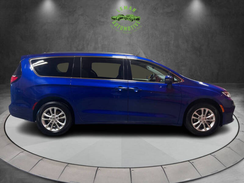 2021 Chrysler Pacifica Touring