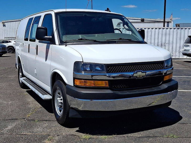 2024 Chevrolet Express 2500