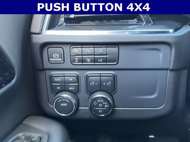 2025 Chevrolet Tahoe RST