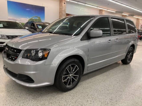 2017 Dodge Grand Caravan for sale at Dixie Motors in Fairfield OH