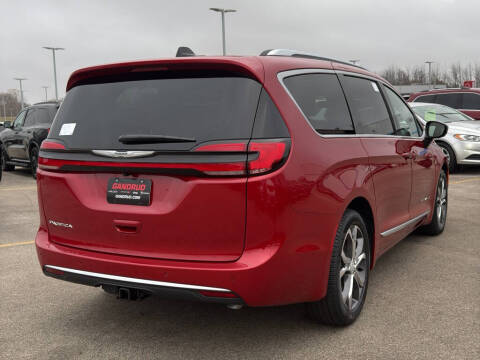 2026 Chrysler Pacifica Pinnacle