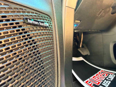 2025 Chrysler Pacifica Plug-In Hybrid Pinnacle